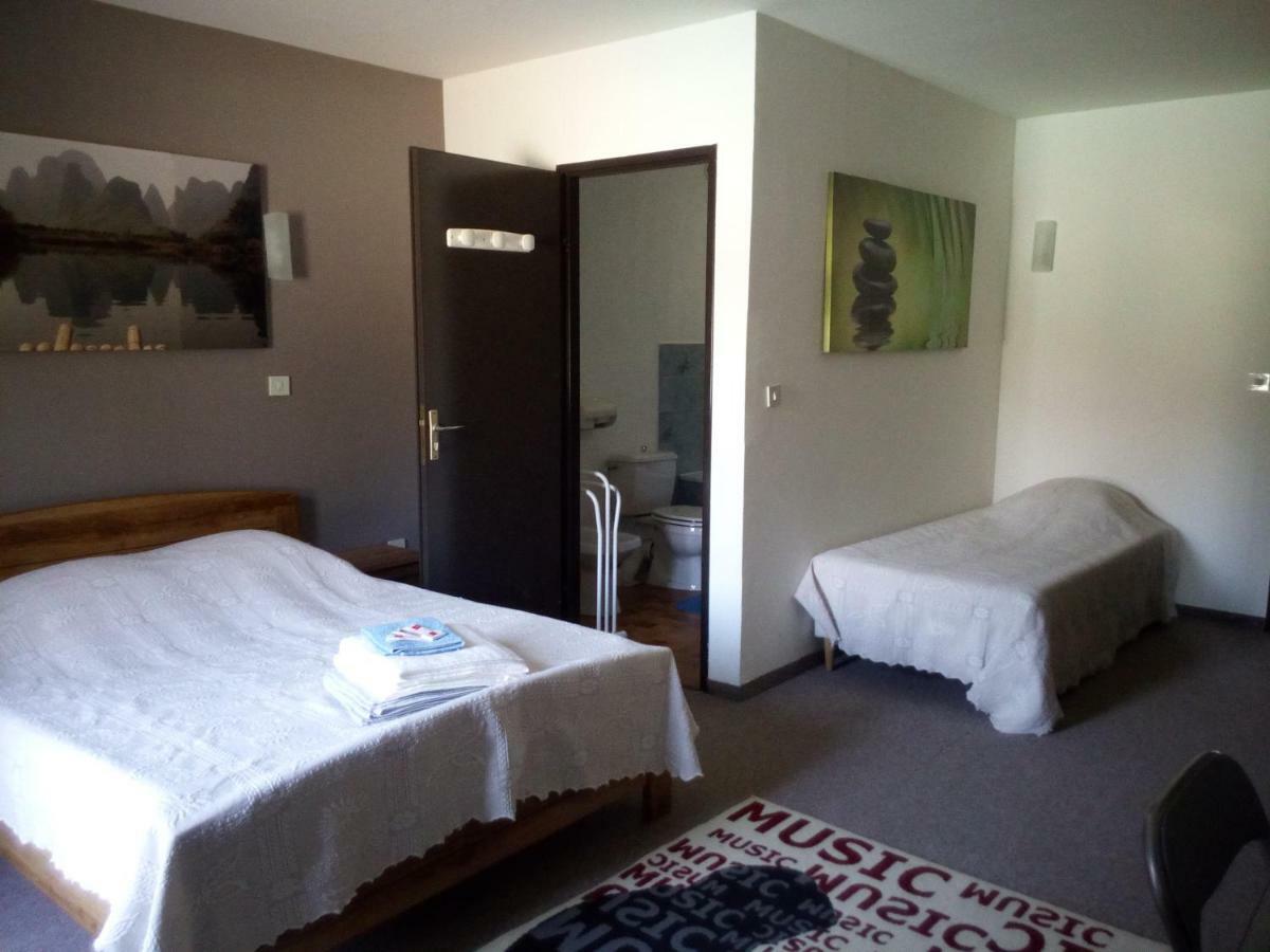 Mas Du Colombier Bed & Breakfast แซ็ง-อองเดร-เลส์-แซลปส์ ภายนอก รูปภาพ